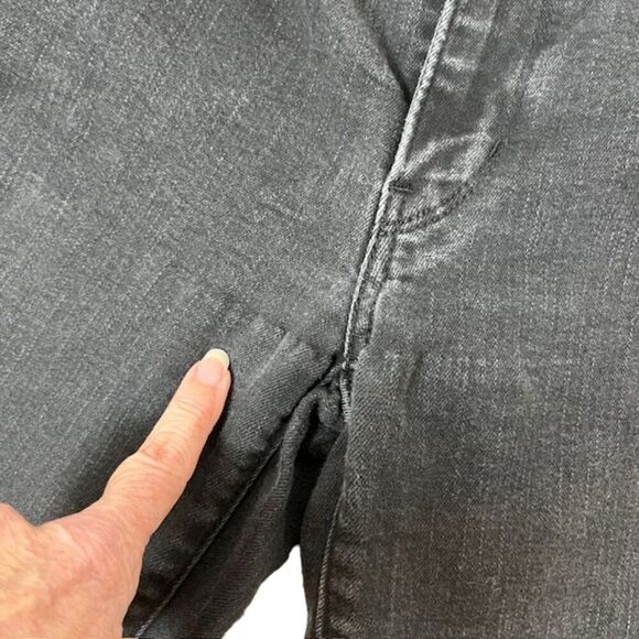 Levi's Women's 711 Ruffle Flair Leg Hem Skinny Crop Black Stonewash Size 27 - Picture 8 of 14